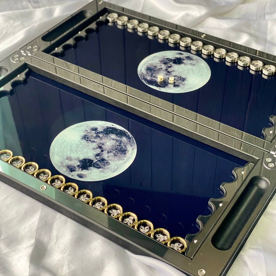 Three Lions Design Metal Backgammon Set – Large 25”