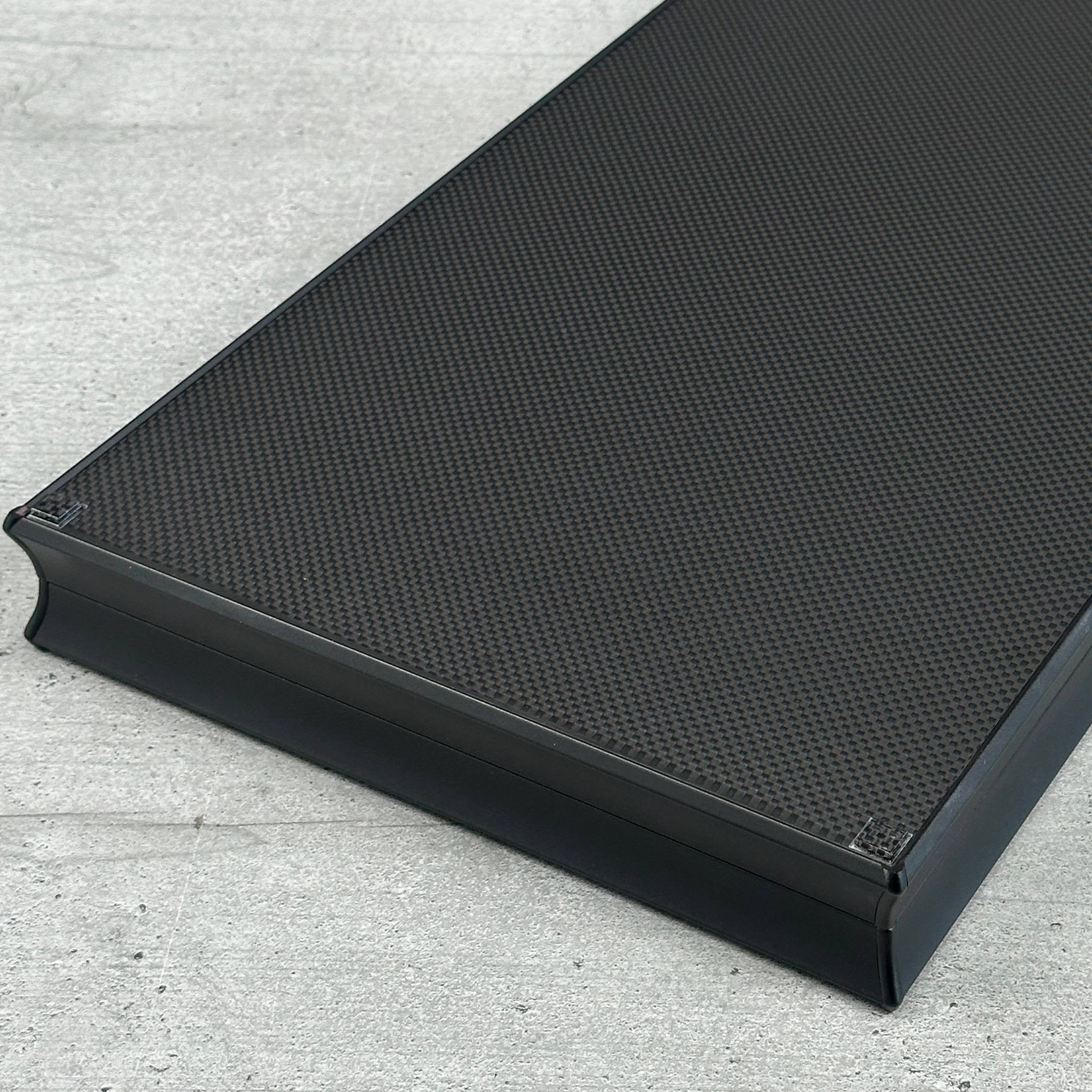 Backgammon aus Carbon und Metall, 61 x 23 cm, Art. 260000