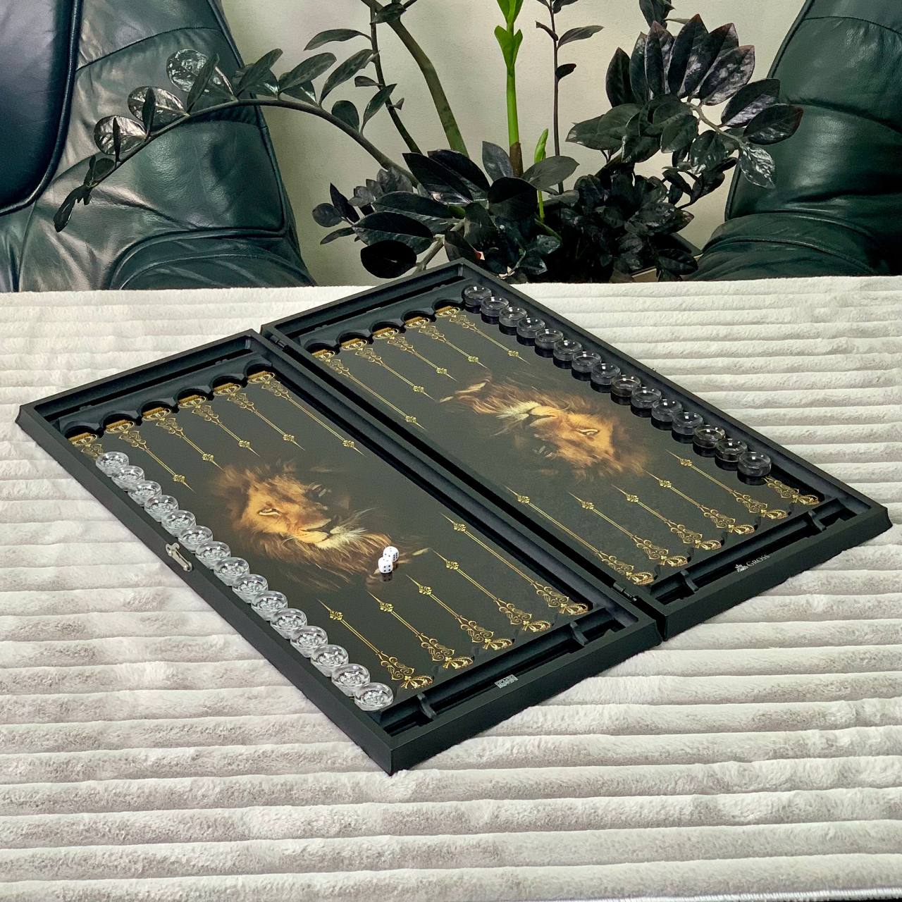 Lion Collection Glass Backgammon Set