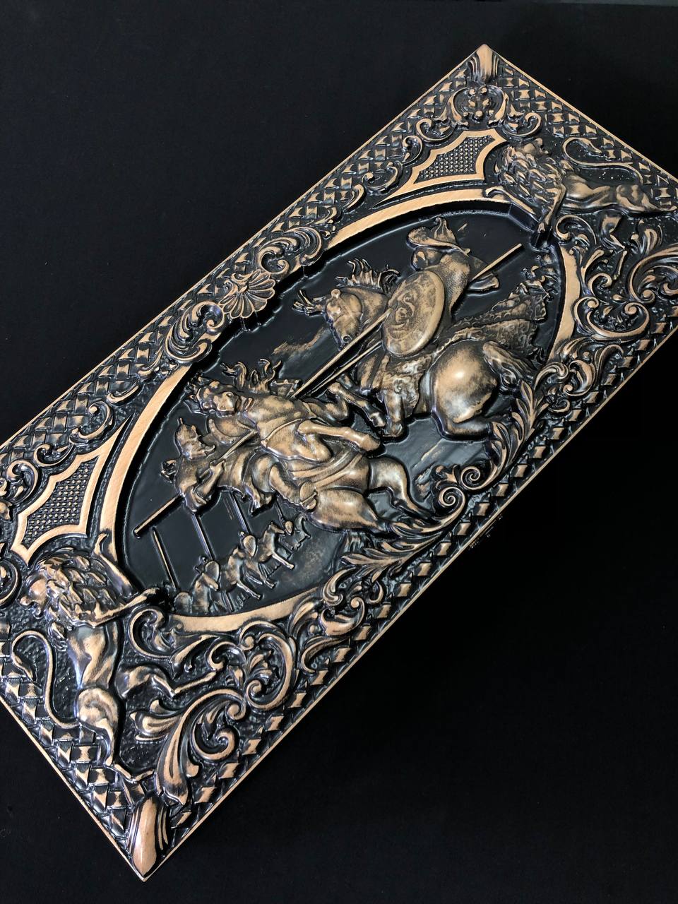 Holz-Backgammon „Die Ritter“, 50×23×9cm, individuell gestaltet und geschenkfertig