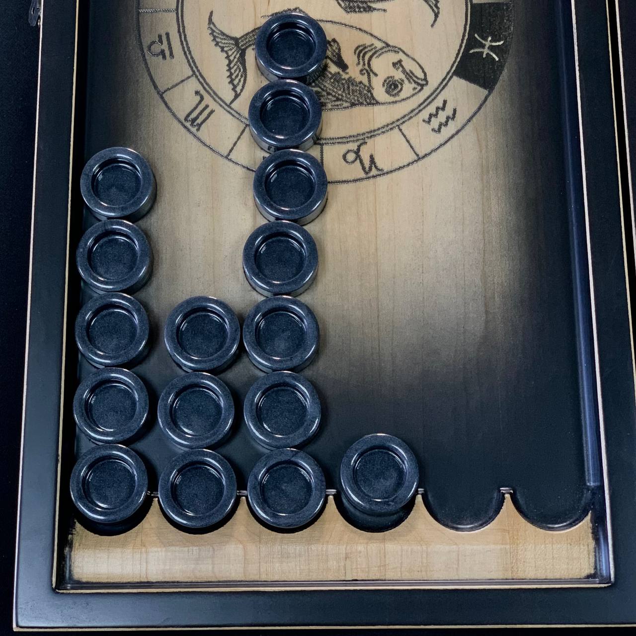Backgammon-Brett aus Holz mit dem Sternzeichen Fische – handgefertigt, personalisierbar, geschenkfertig