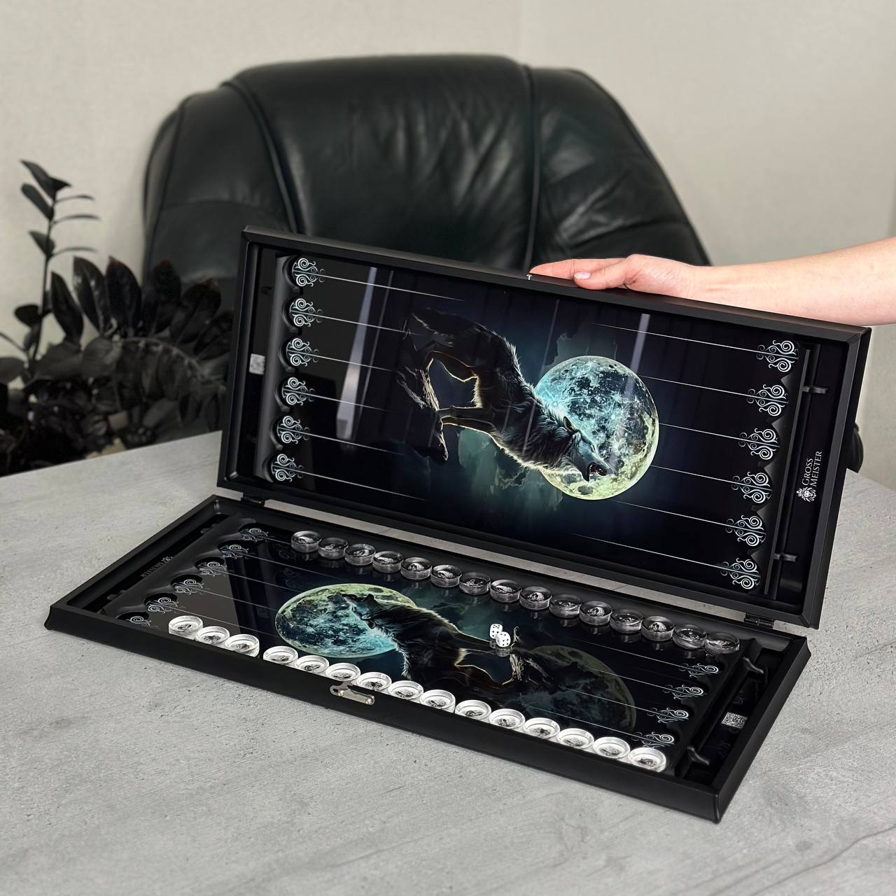 Exquisites Glas-Backgammon "Löwe" - 61×27 cm, Art. 250058. Individuell gestaltet. Geschenkfertig | Kostenloser Versand weltweit