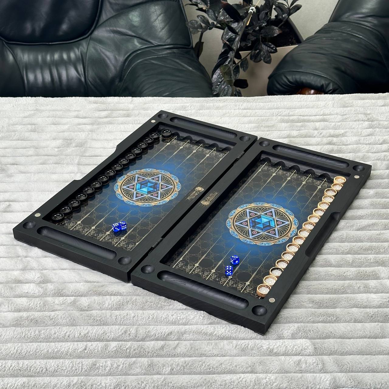 Jeu de backgammon en verre et bois avec étoile de David, personnalisable et prêt à offrir