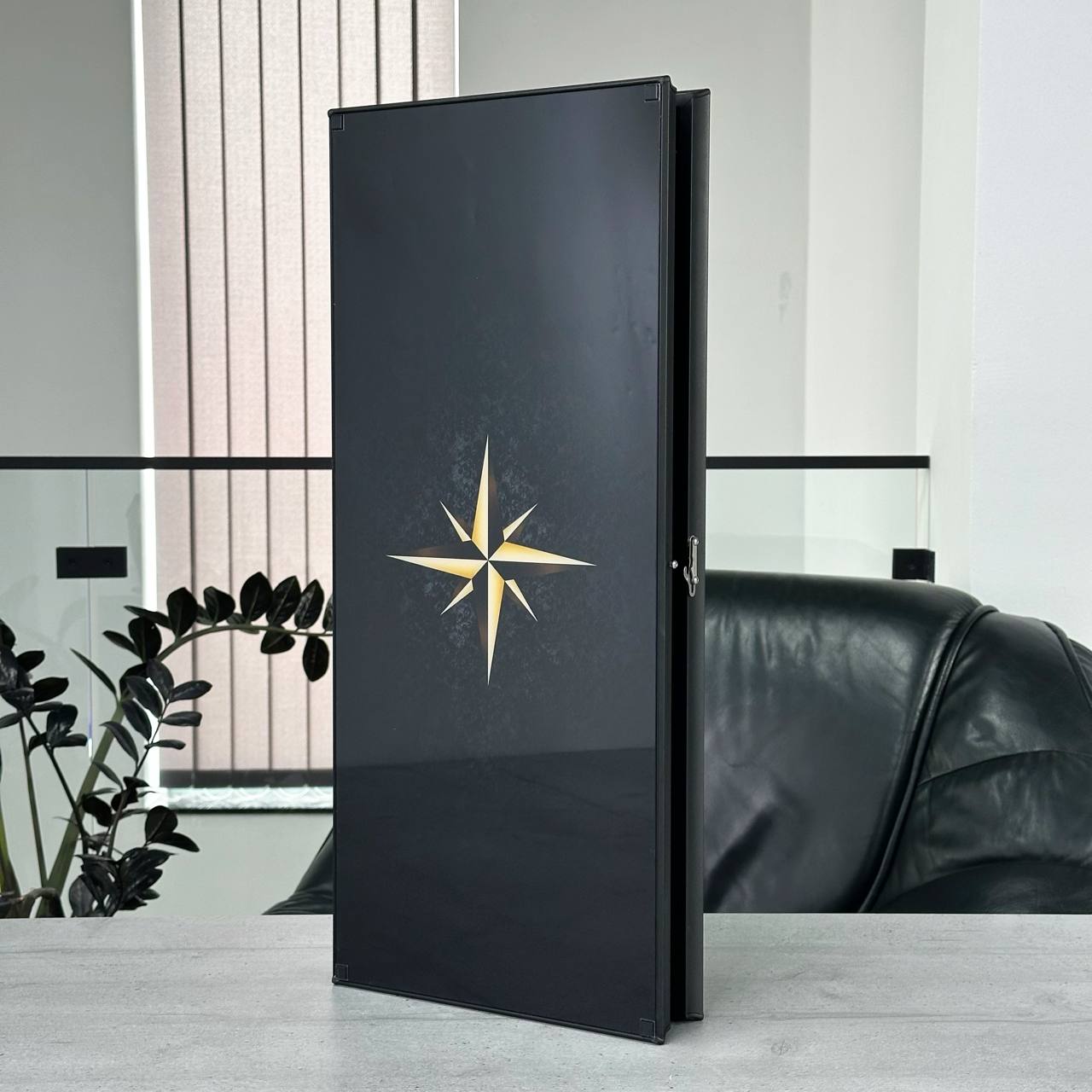 Compass Rose Glass Backgammon Set – Large 24”