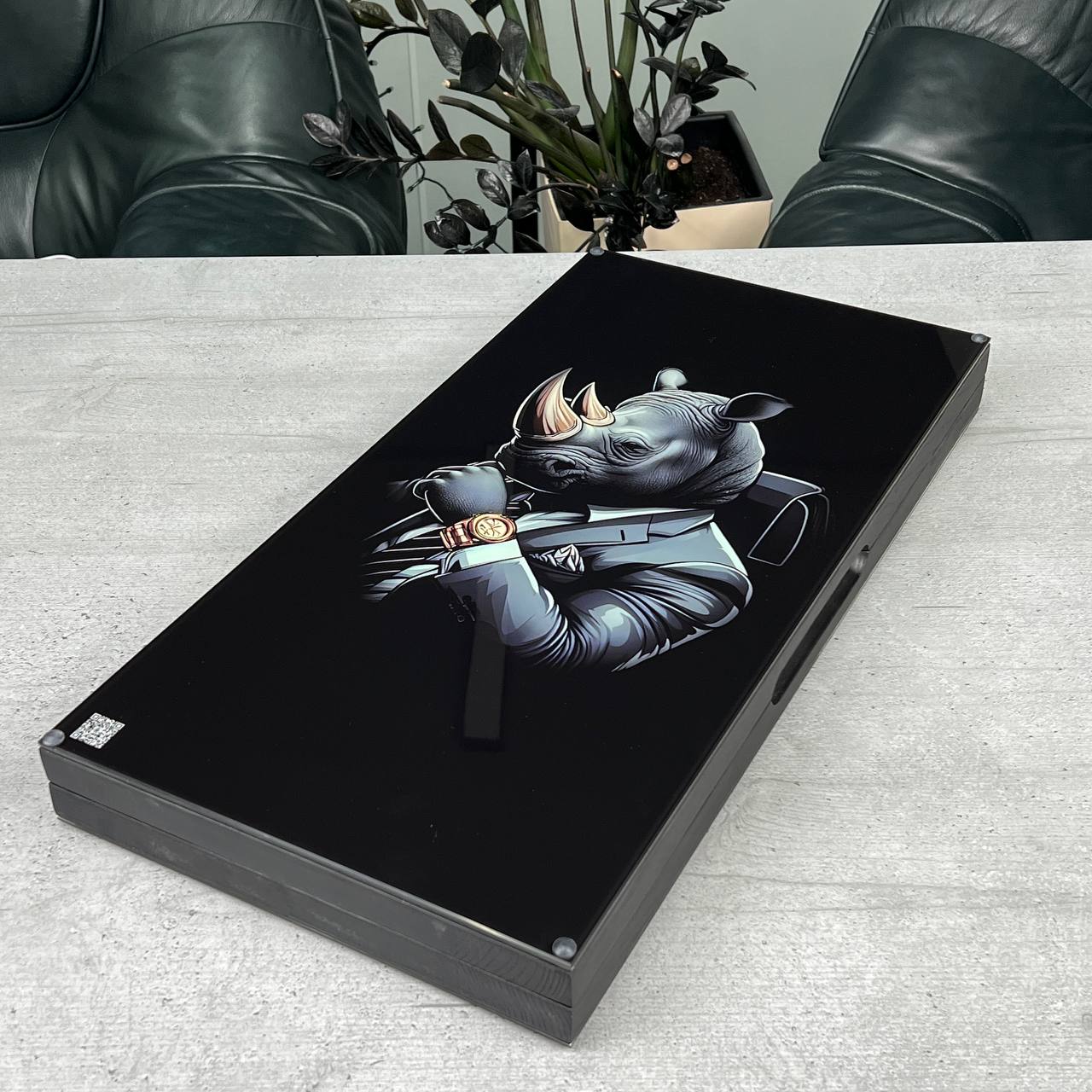Luxury Glass&Wood Backgammon Set with Rhinoceros, Customized and Gift-ready