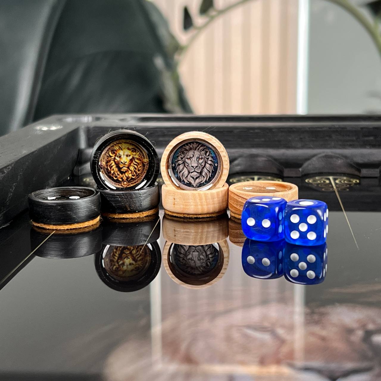 The Golden Lion King Premium Glass&Wood Backgammon Set — Luxury Game Board Gift for Him