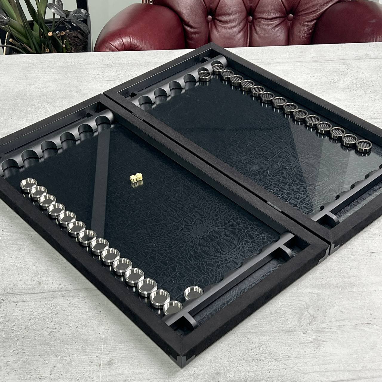 Exklusives handgefertigtes Backgammon-Set aus Metall und Carbon, 60 x 30 cm, geschenkfertig
