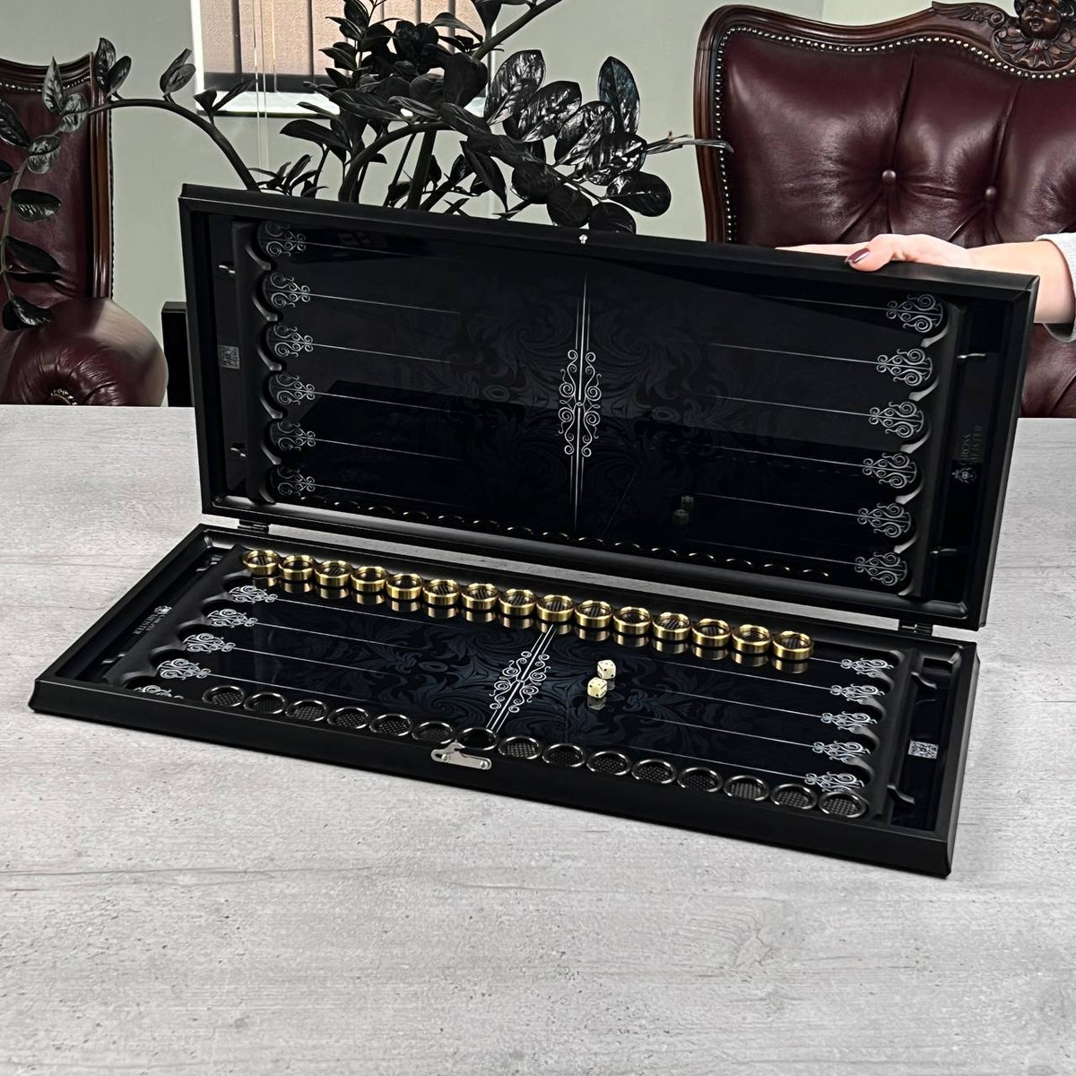 Black Abstract Glass Backgammon Set with Premium Metal Checkers – Large 24”