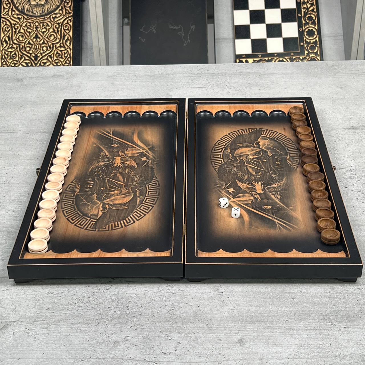 Backgammon de luxe en bois « Légionnaire » – Coffret compact 50 × 23 cm, prêt à offrir | Livraison gratuite dans le monde entier