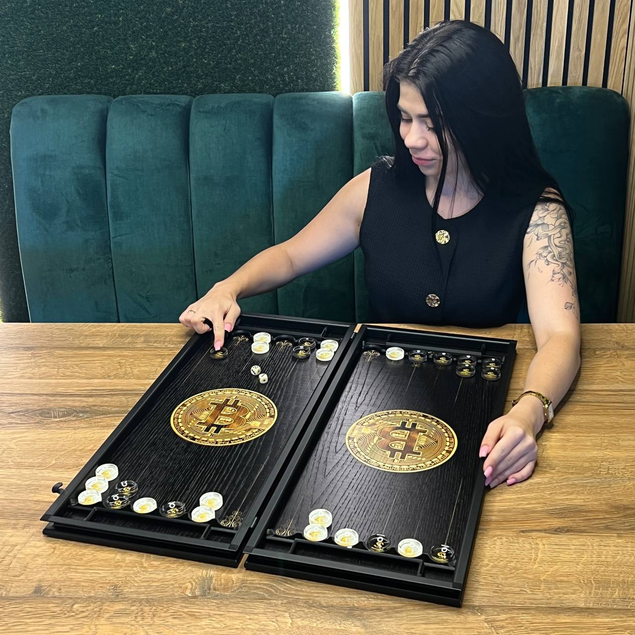 Classic Wooden Backgammon Set – Oak Wood 24"