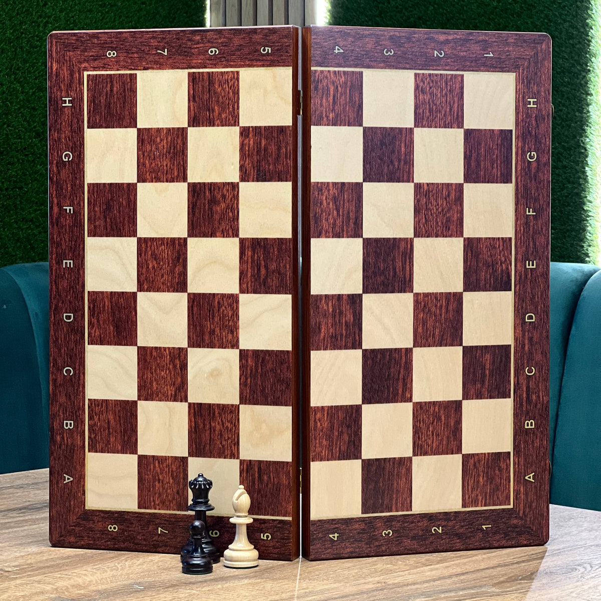 Jeu d'échecs imitation marbre (29 x 29 cm), jeu d'échecs en bois. Prêt à offrir. Réf. 198027