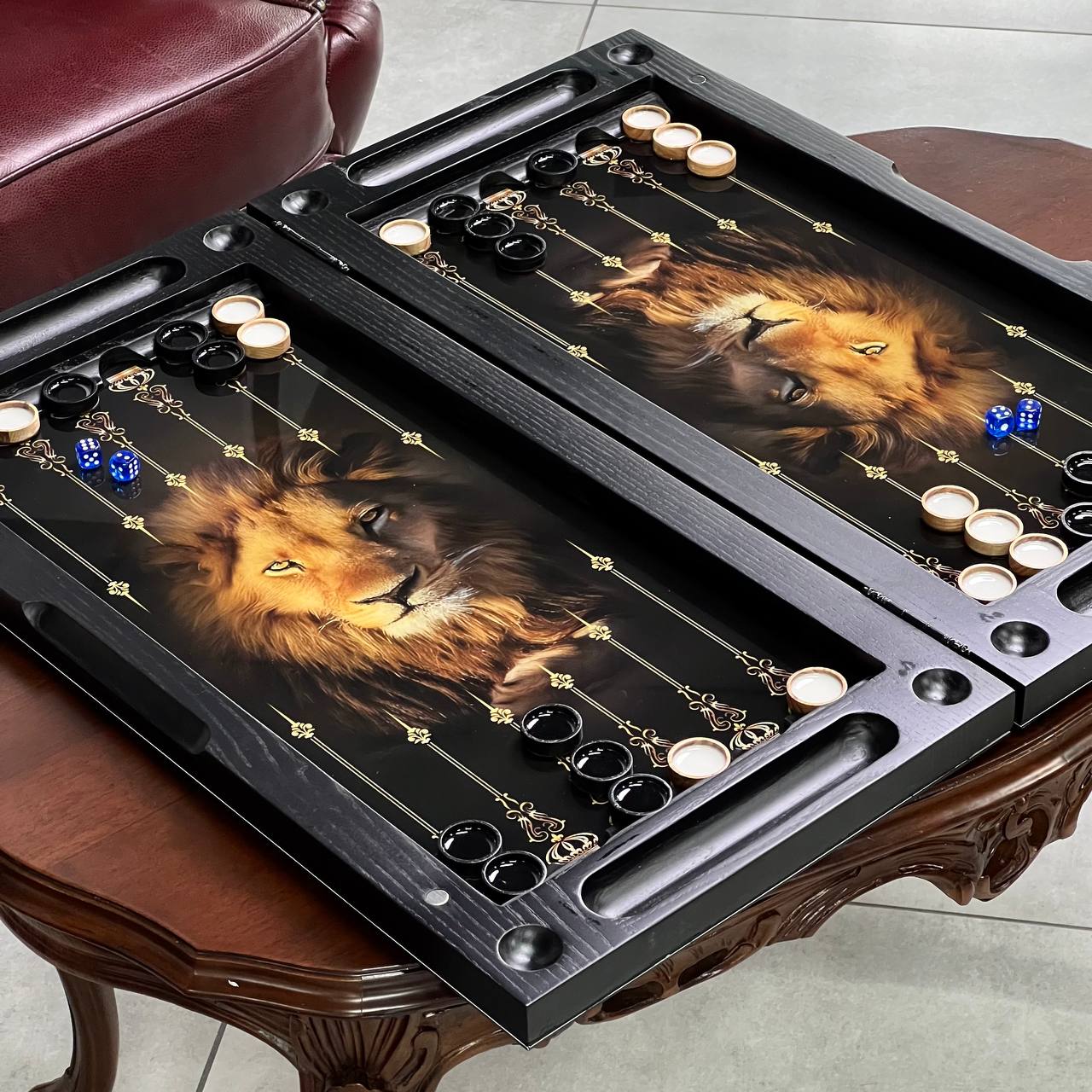 Lion Collection Glass Backgammon Set