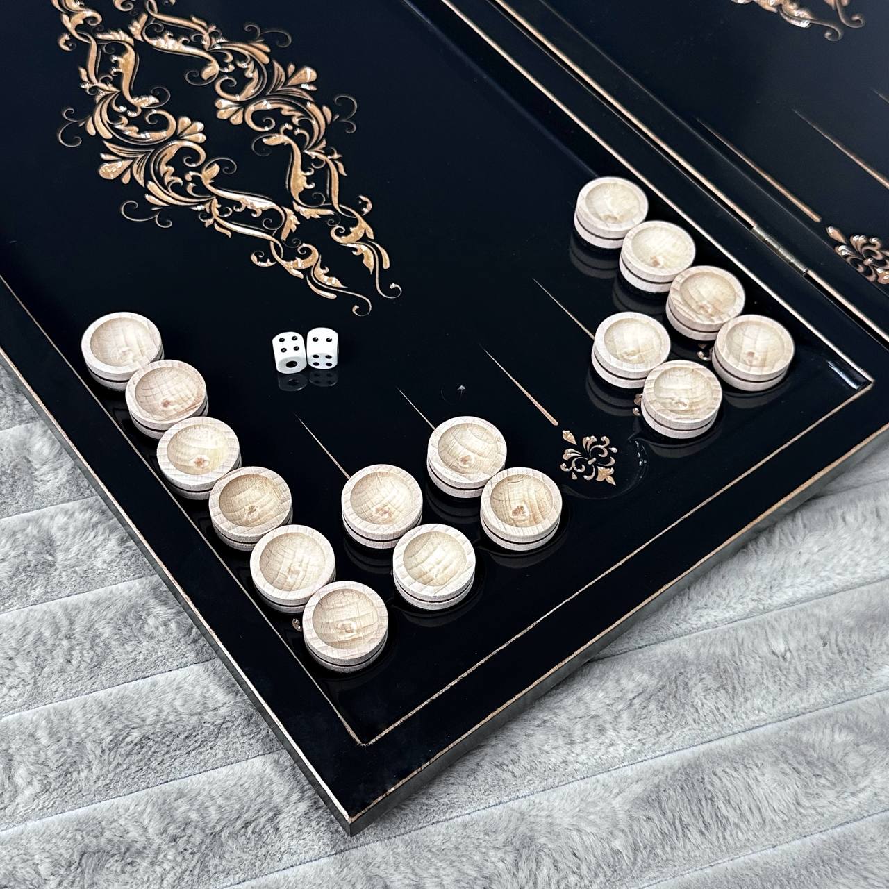 Wooden Backgammon Board - An Exquisite Blend of Art and Function, Gift-ready