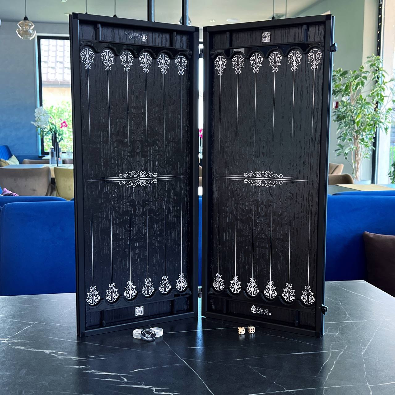 Plateau de backgammon en bois avec le signe du zodiaque des Poissons - Fabriqué à la main, personnalisable, prêt à offrir