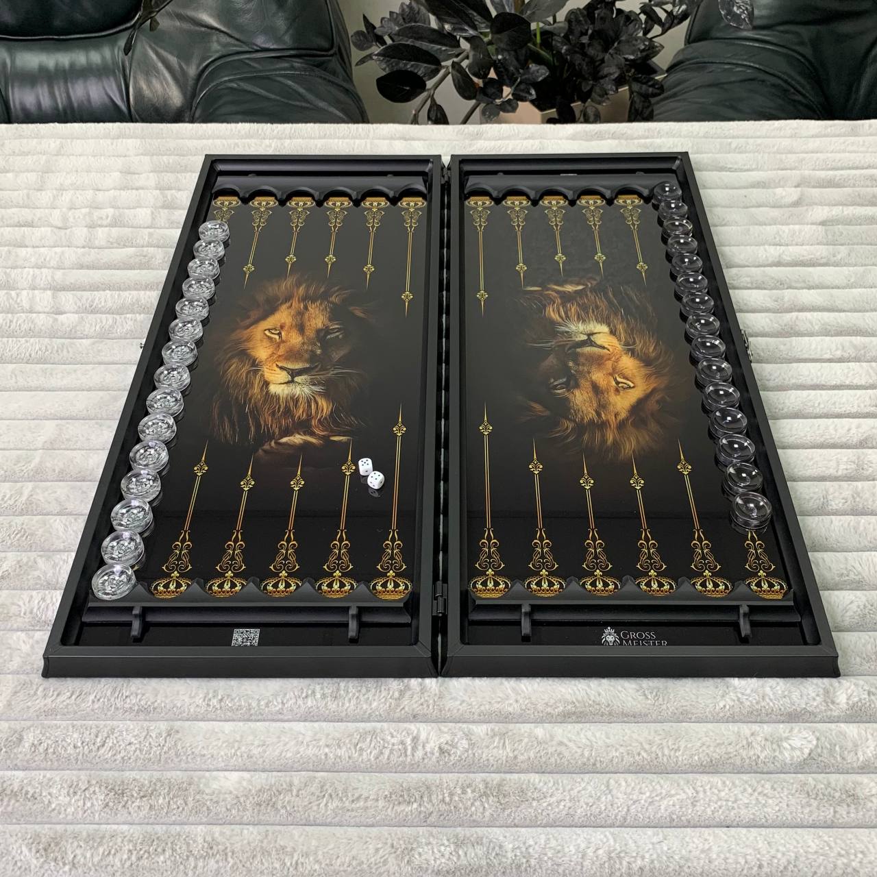 Lion Collection Glass Backgammon Set