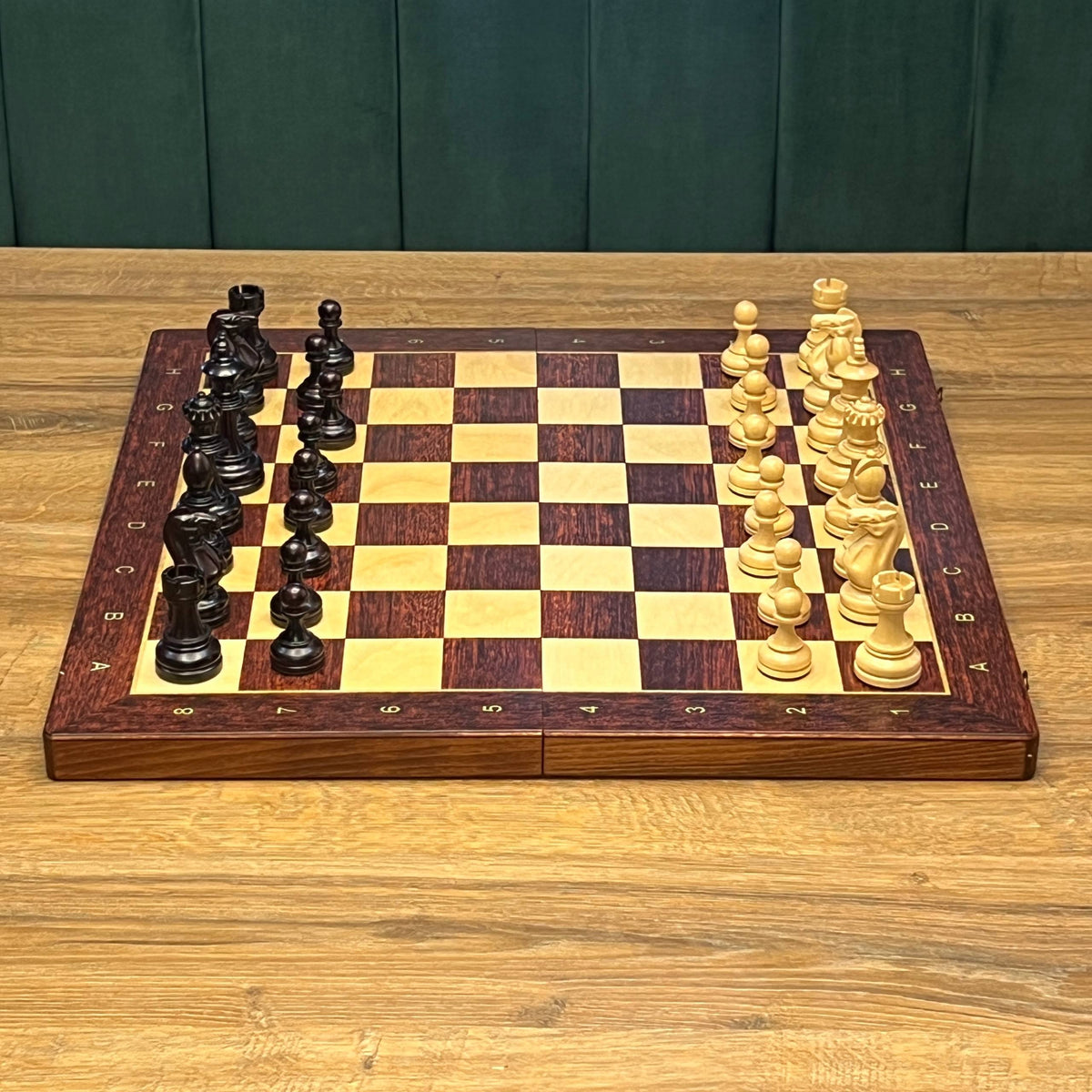 Jeu d'échecs imitation marbre (29 x 29 cm), jeu d'échecs en bois. Prêt à offrir. Réf. 198027