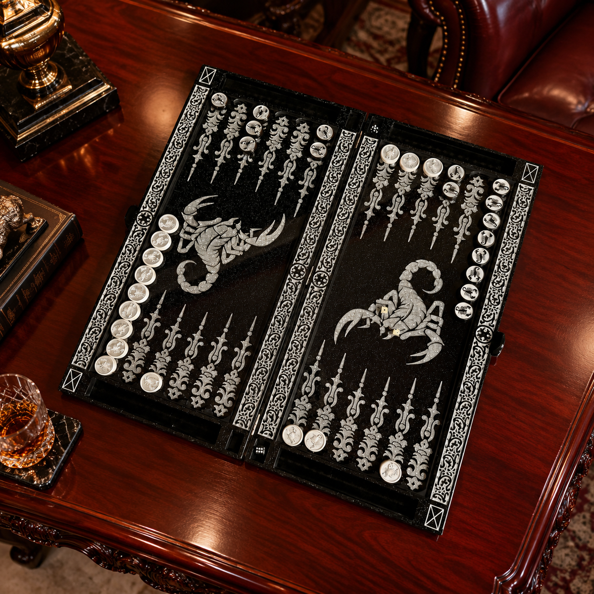 Luxus-Backgammon aus schwarzem Acrylstein „Skorpion“ – 58×28 cm | Art. 190640 