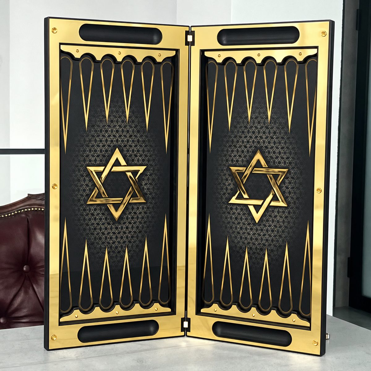 Star of David Gold Metal Backgammon Set – 25"