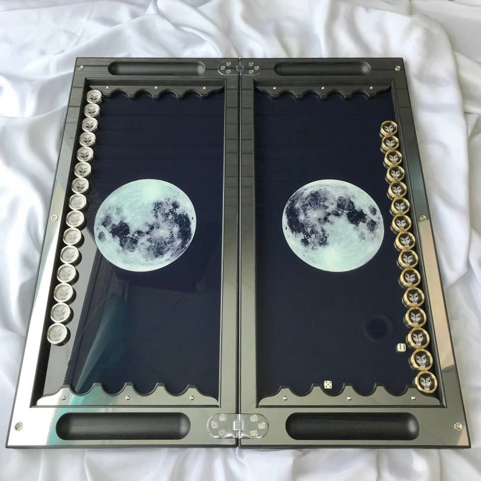 Luxuriöses Backgammon aus Metall mit gehärtetem Glas – Exklusives Design, handgefertigt, anpassbar