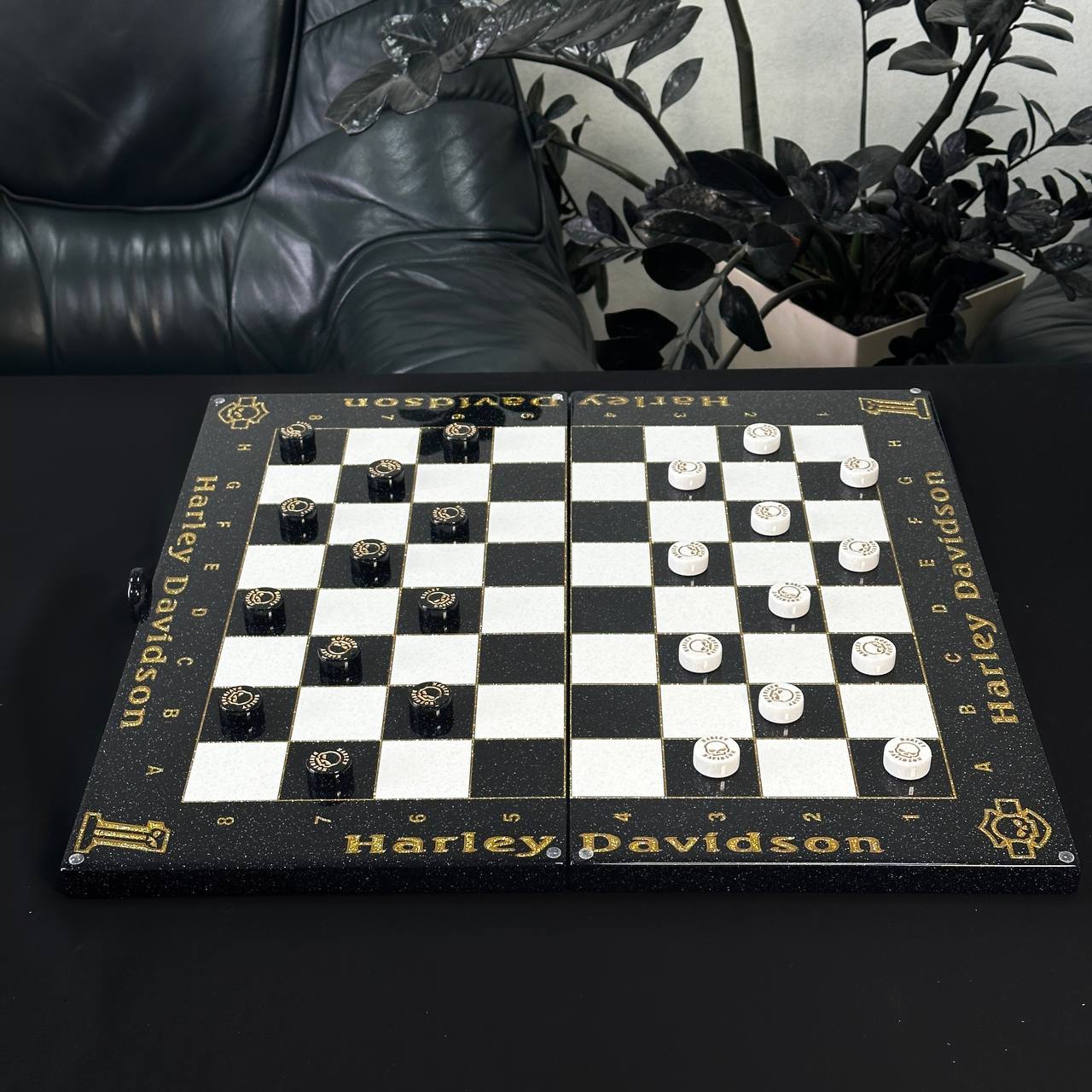 Luxuriöses weißes Acrylstein-Schachspiel, Schachbrett aus Stein, limitiert, Backgammon-Set, Marmor-Schachspiel