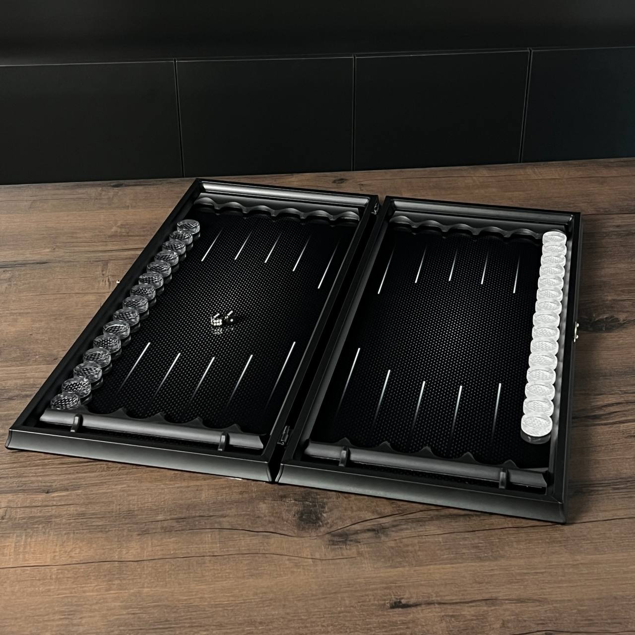 Carbon Design Metal Frame Backgammon Set – Large 24”