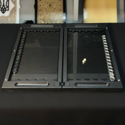 Luxuriöses VIP Carbon Backgammon Set auf Aluminium Carbon Basis, 61*26,5cm, Geschenkfertig