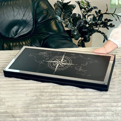 Jeu de backgammon en métal haut de gamme – Motif carte, acier inoxydable et verre trempé | Livraison gratuite dans le monde entier ; prêt à offrir