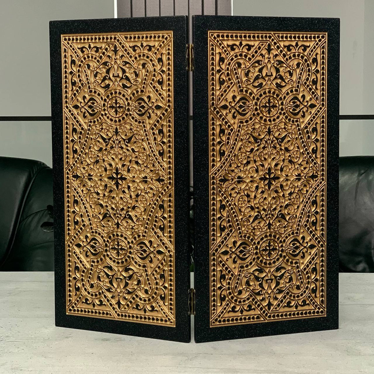 Golden Ornament Black Stone Backgammon Set