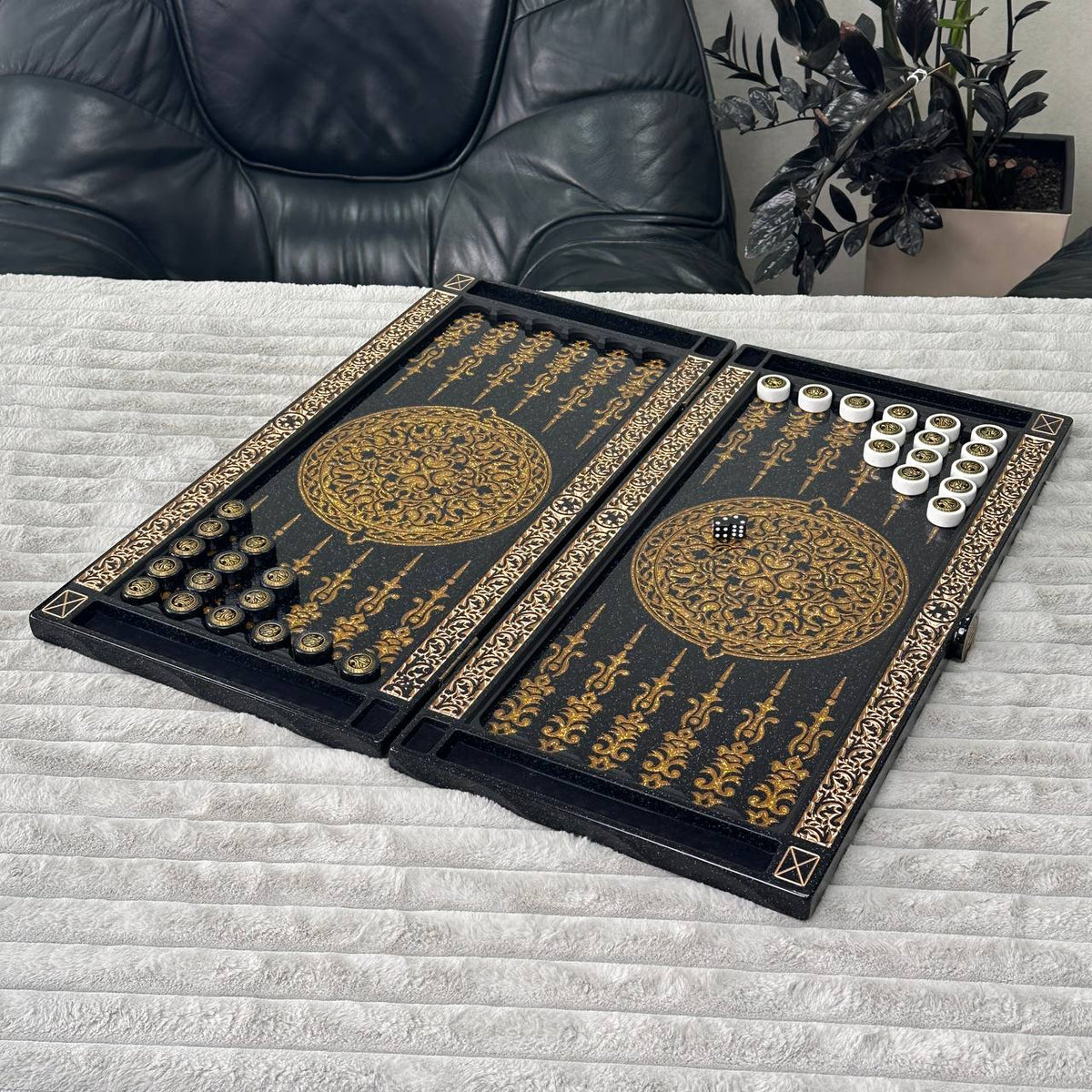 Golden Lion Stone Backgammon Set – Premium Edition | 24"
