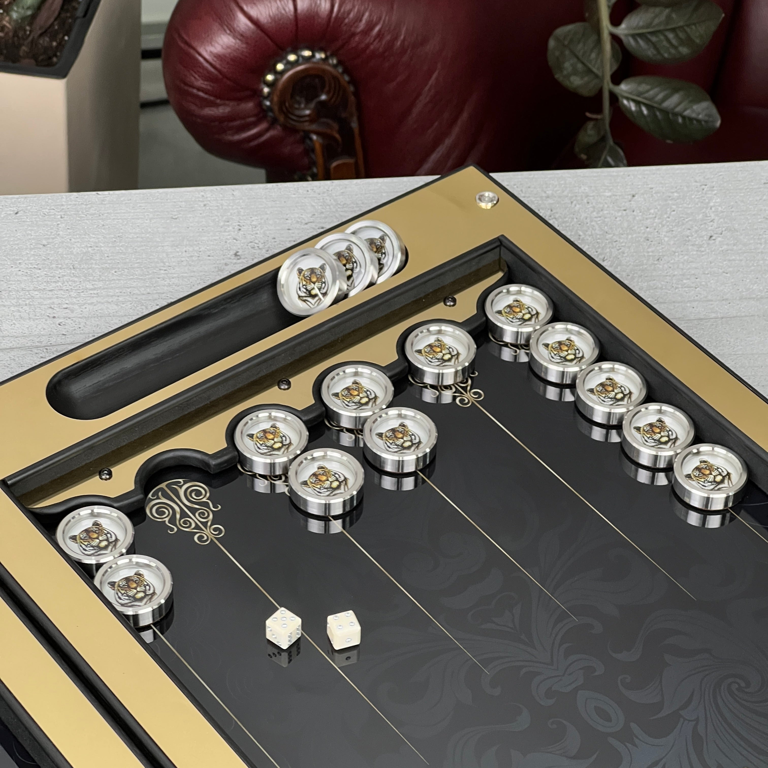 Premium Gold Metal Wind Rose Backgammon Set – Large 25”