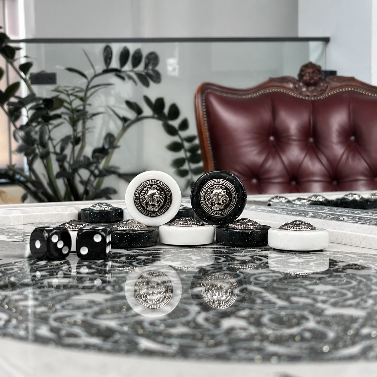 Luxuriöses weißes ACRYLSTEIN Backgammon X Großes handgemachtes Brettspiel, Geschenkfertig