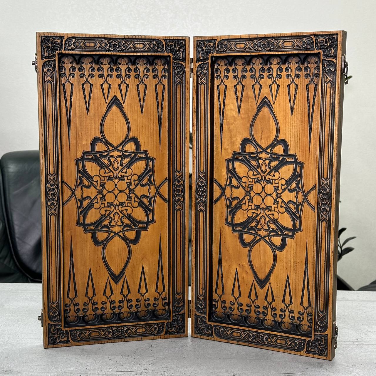 Wooden backgammon board game set "Wolf", Gift-ready and Customized.
