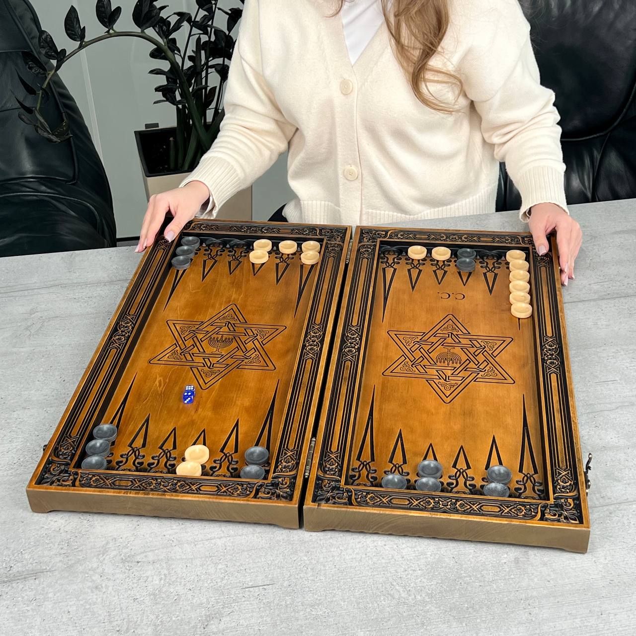 Wooden Backgammon "Silver Wolf" – Star of David Edition