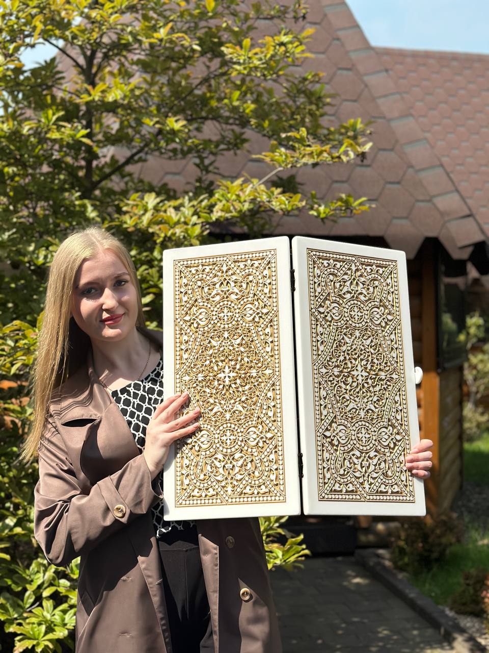 Exclusive White Acrylic Stone Backgammon with Ornamental Detail – Gift of a Lifetime, 58*28*5cm