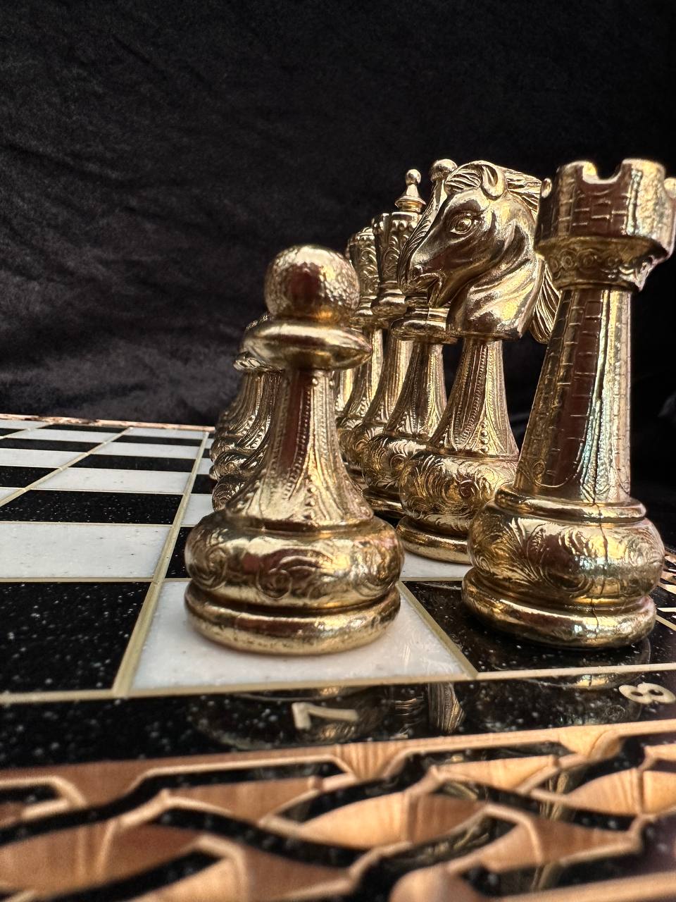 Set of chess pieces, large chess pieces, chessmen