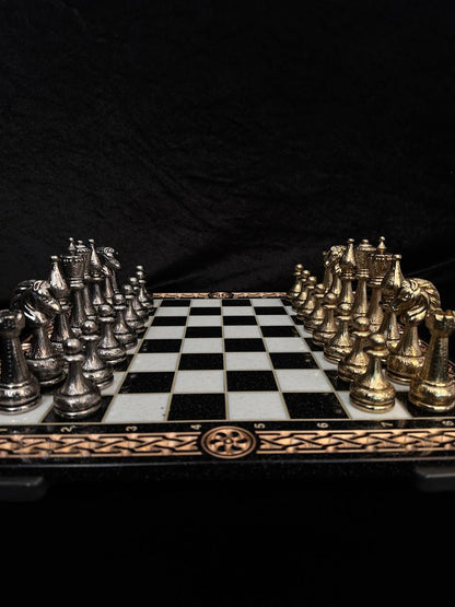 Set of chess pieces, large chess pieces, chessmen