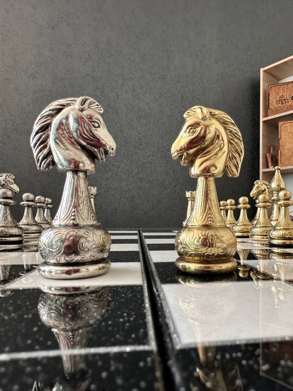 Set of chess pieces, large chess pieces, chessmen
