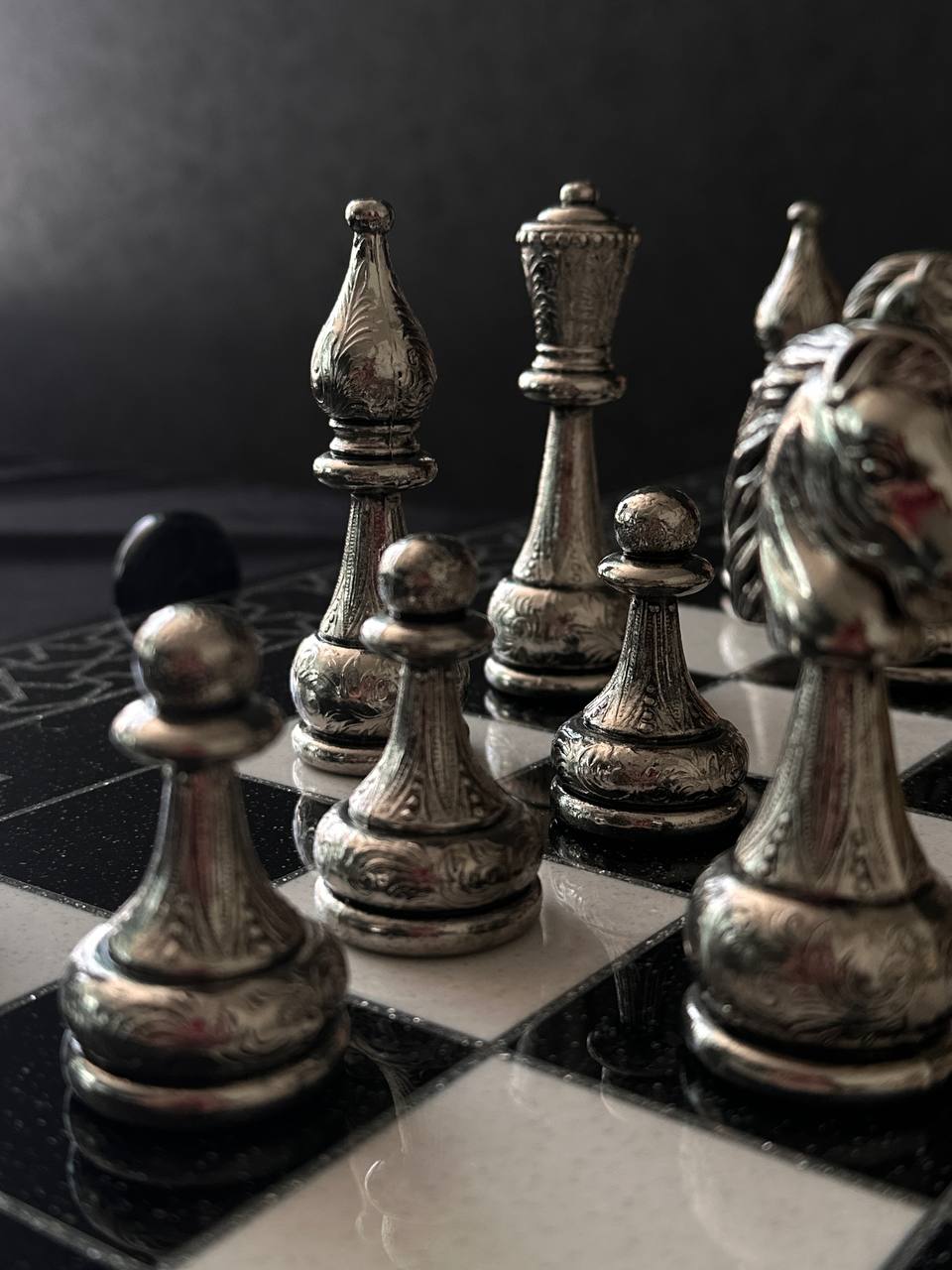 Set of chess pieces, large chess pieces, chessmen