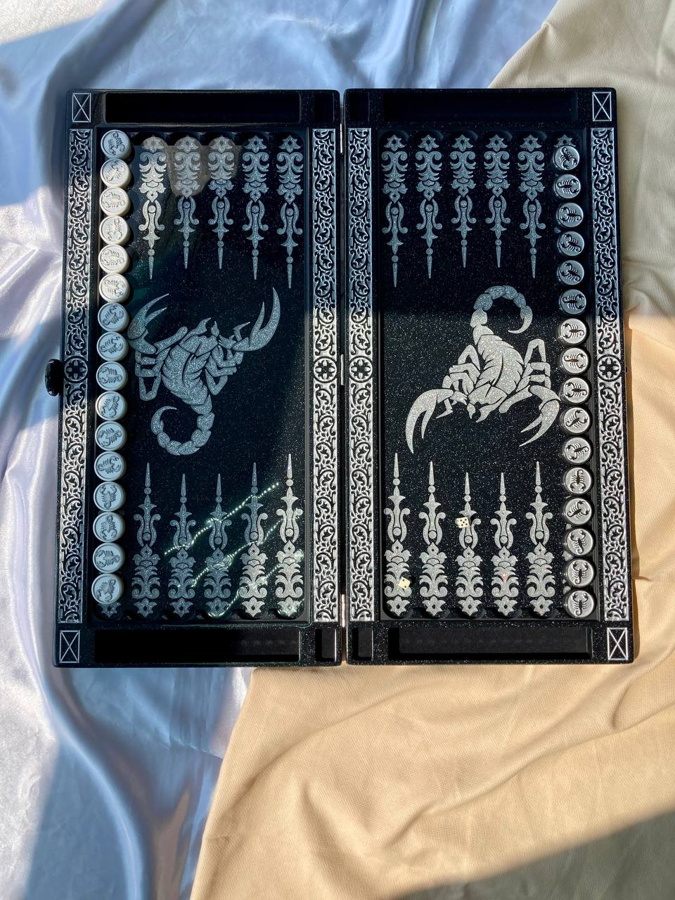 Luxury Black Acrylic Stone Backgammon “Scorpion” – 58×28 cm | Art. 190640