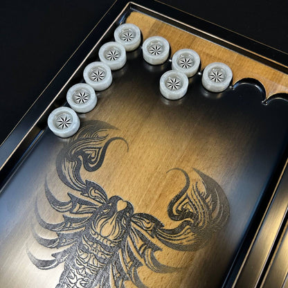 Backgammon en bois "Scorpion", 50×23×9 cm. Personnalisé et prêt à offrir.