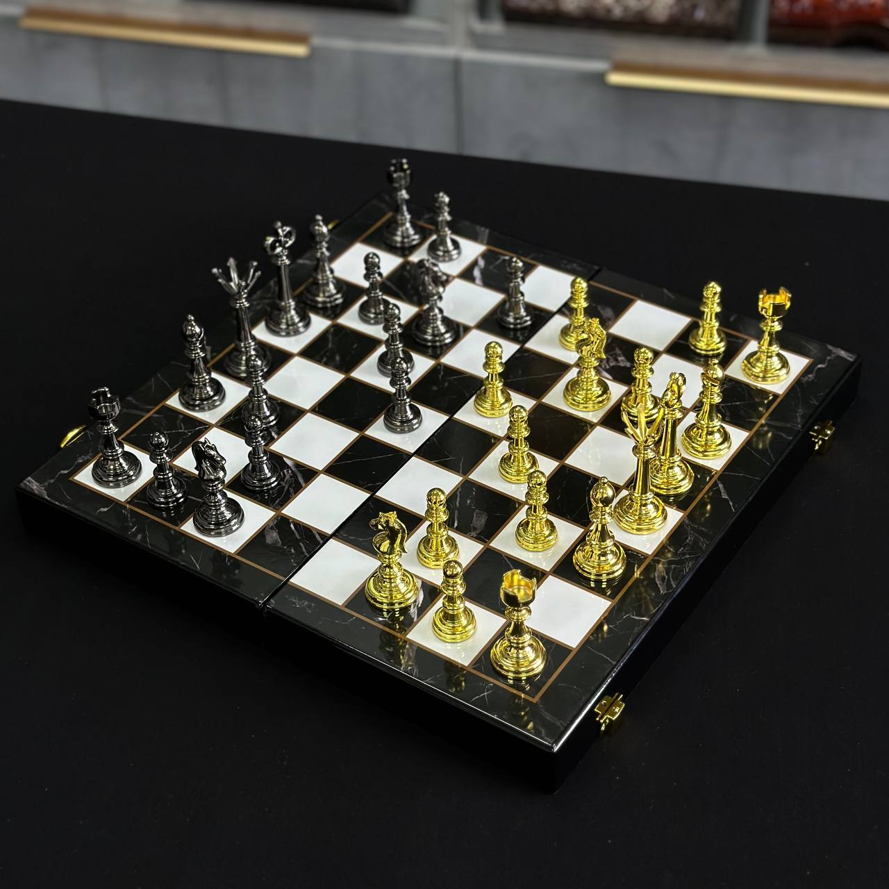 Jeu d'échecs imitation marbre (39 x 19 cm), jeu d'échecs en bois. Prêt à offrir. Réf. 198026