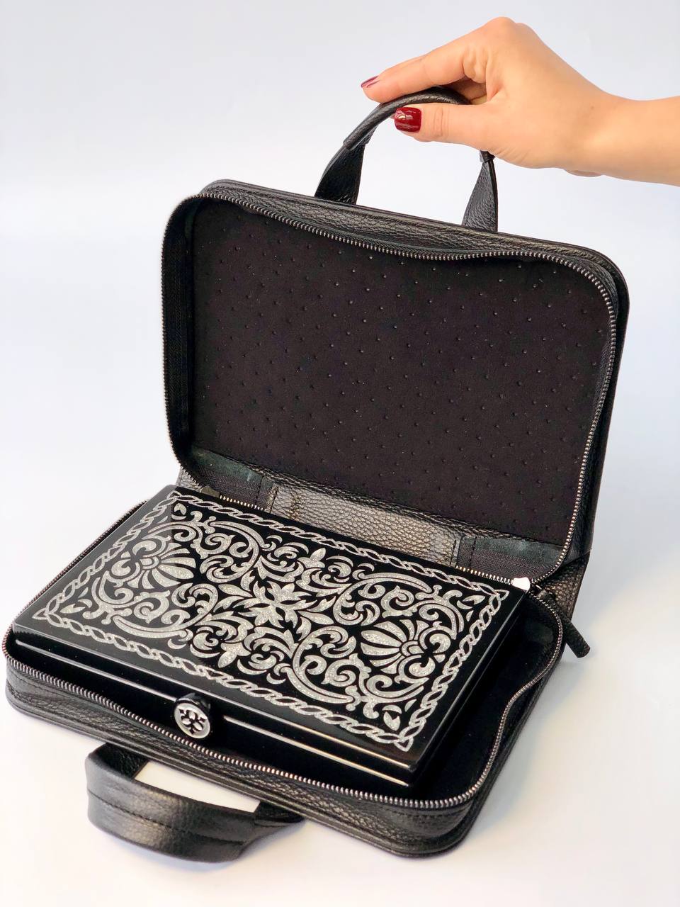Leather storage case for Stone Domino 28*19*6cm. Durable and Comfortable.