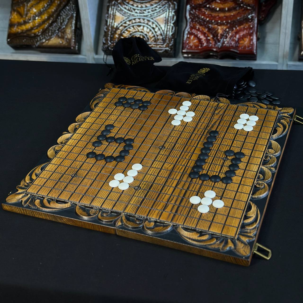 Go-Spielbrett Handarbeit (altes chinesisches Strategiespiel), Ungewöhnliches Brettspiel. Geschenkfertig