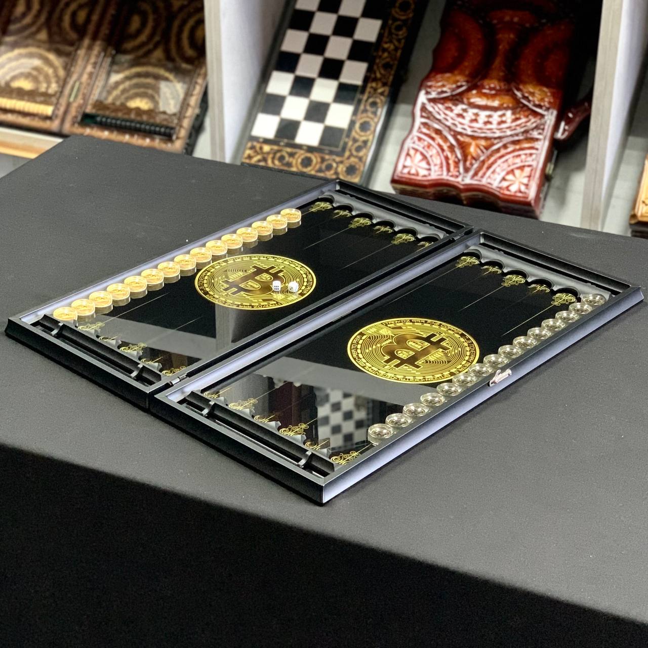 Backgammon en verre « Black Dollar » – Exquis, original, personnalisable, prêt à offrir