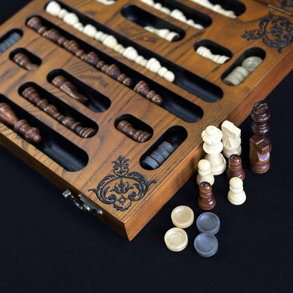 Jeu d'échecs et de dames en bois sculpté à la main, 33 x 33 cm. Personnalisé et prêt à offrir