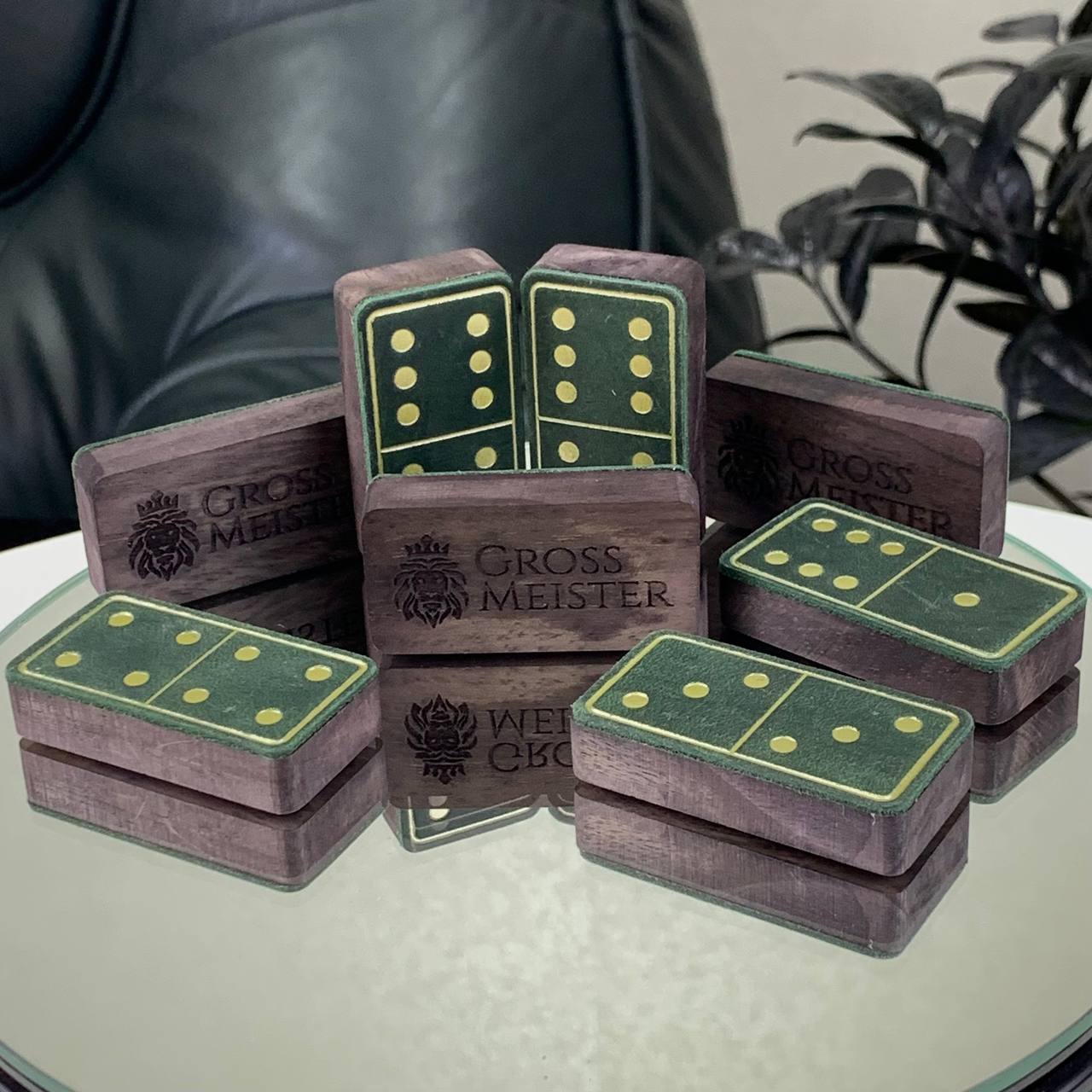 Luxuriöses Domino-Set aus Holz und elegantem Leder, 52*27*12mm grüne Dominosteine, Geschenkfertig