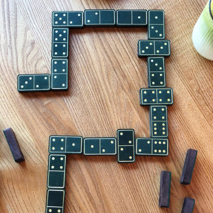 Luxuriöses Domino-Set aus Holz und elegantem Leder, 52*27*12mm grüne Dominosteine, Geschenkfertig