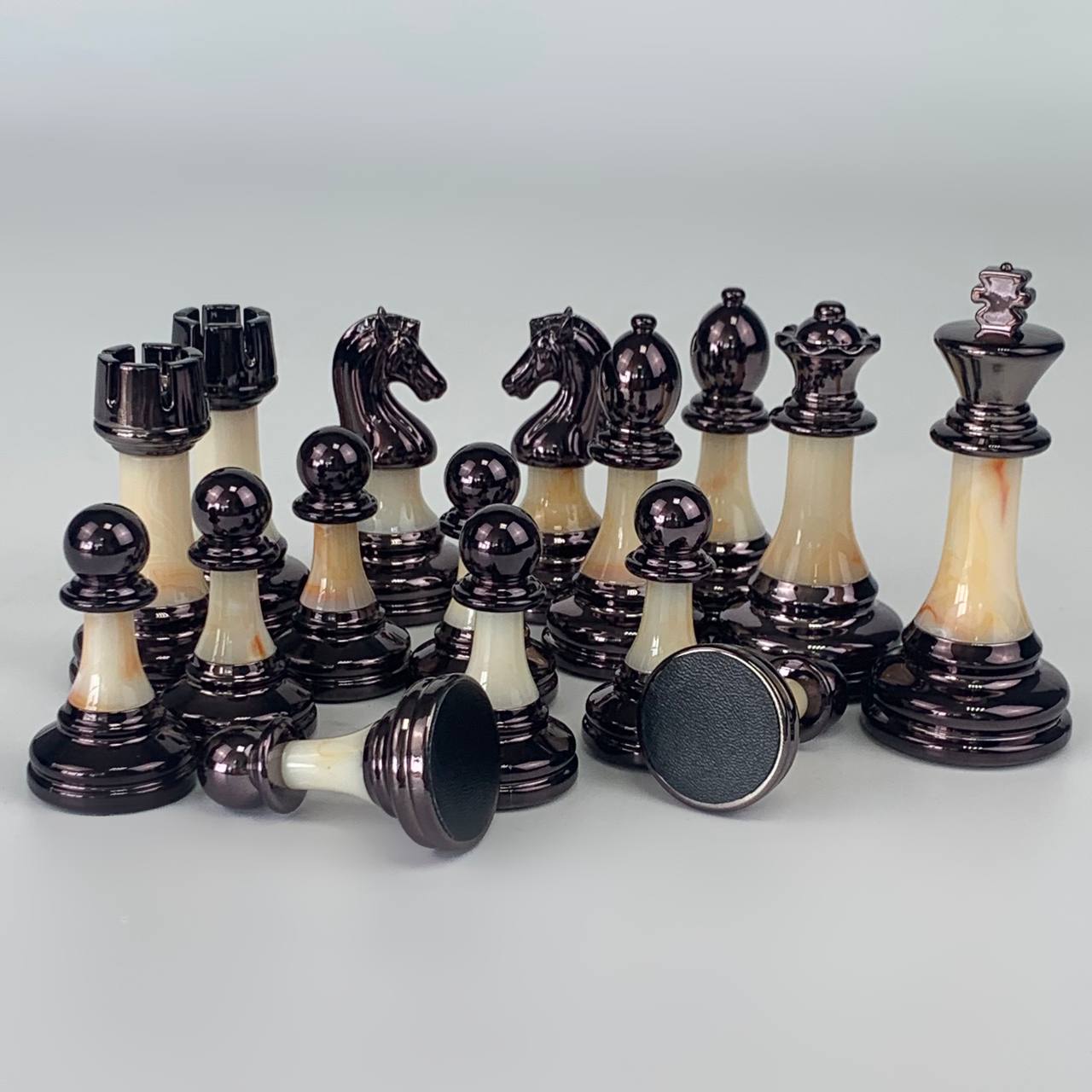 Pièces d'échecs en acrylique, Roi de 9 cm. Accessoire de jeu exclusif. Prêt à offrir