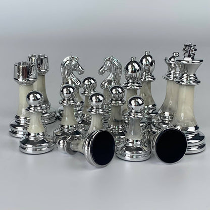 Pièces d'échecs en acrylique, Roi de 9 cm. Accessoire de jeu exclusif. Prêt à offrir