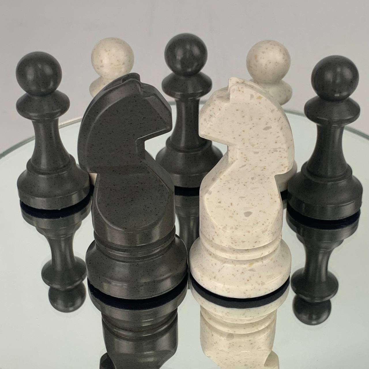 Schachfiguren aus Acrylstein, König 10,5 cm. Hochwertiges Spielzubehör. Als Geschenk geeignet